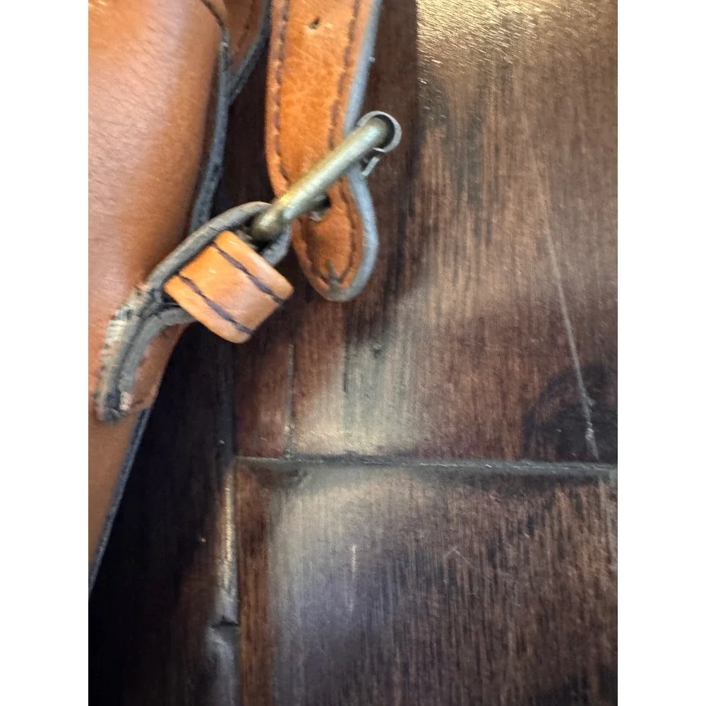 Kelly & Katie Bag Brown Faux Leather Crossbody Messenger Satchel Bag - Picture 4 of 9